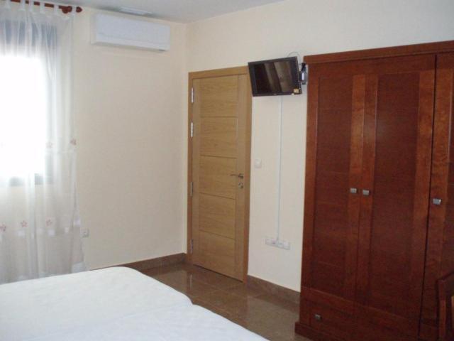 Hostal El Altozano Montánchez Esterno foto